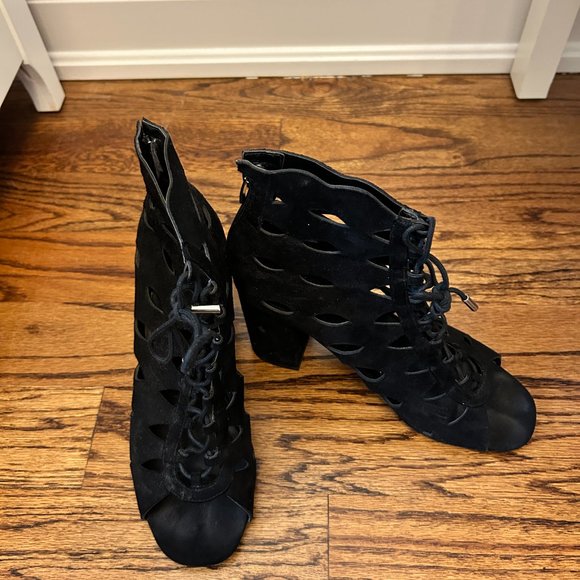 Guess Black Suede Heels - Picture 2 of 3
